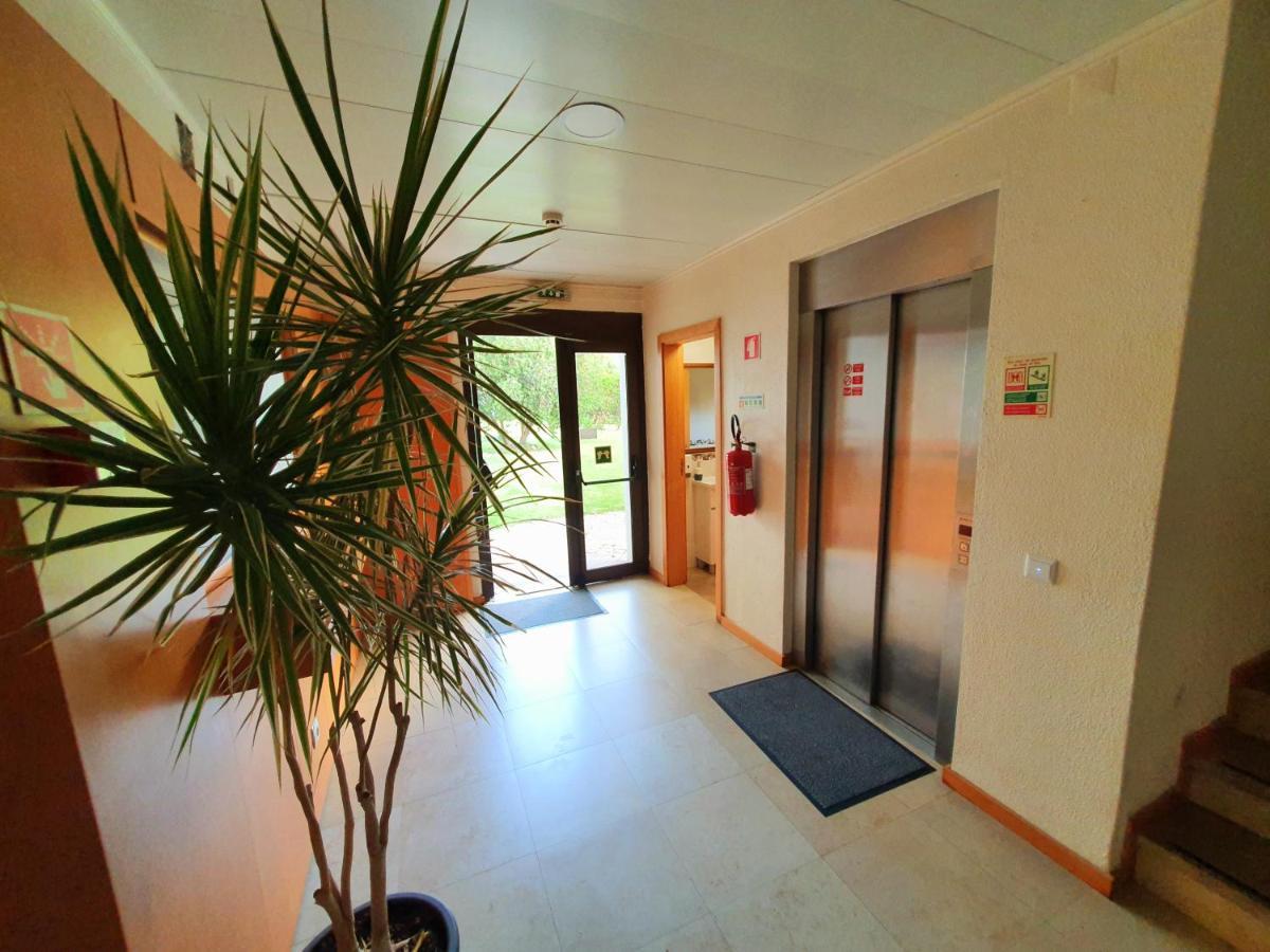 Zarco - Cosy Apartment In Vilamoura With A Balcony With View To The 2 Swimming Pools - Near The Beach & The Marina Quarteira Luaran gambar